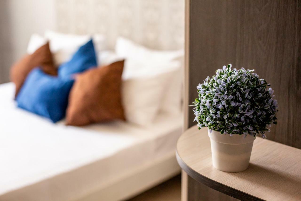 Alfa Apartments Kniazia Romana 11 Lviv Extérieur photo
