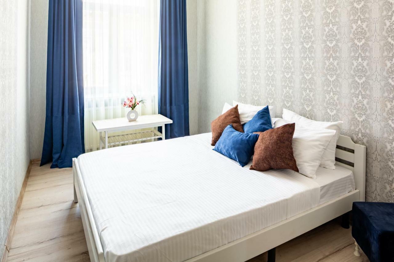 Alfa Apartments Kniazia Romana 11 Lviv Extérieur photo