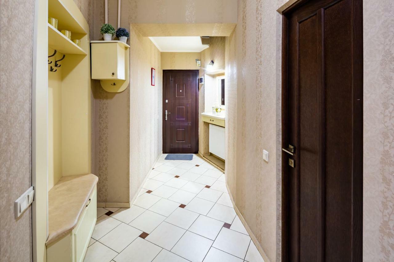 Alfa Apartments Kniazia Romana 11 Lviv Extérieur photo