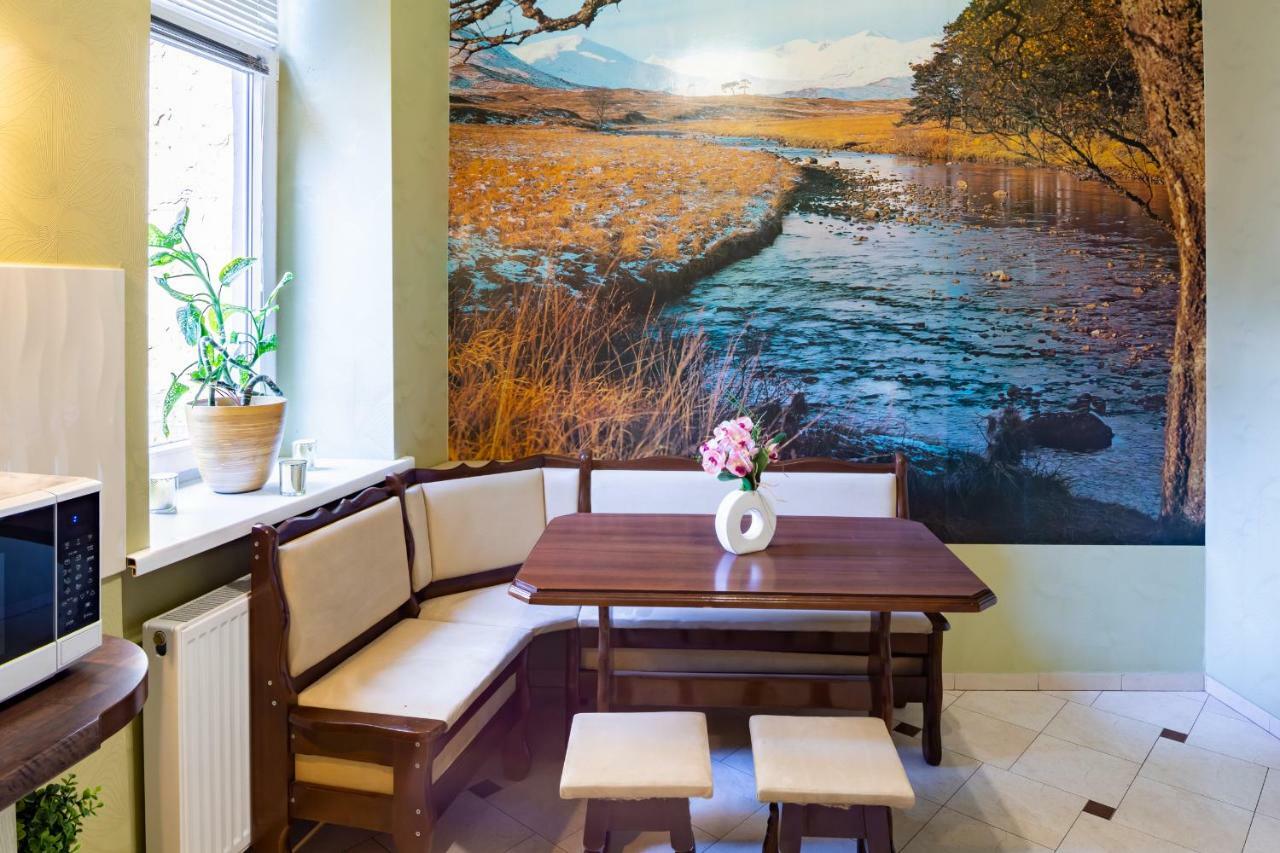 Alfa Apartments Kniazia Romana 11 Lviv Extérieur photo